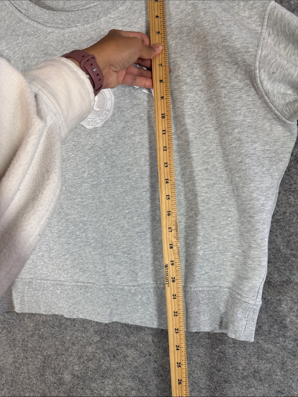 Lululemon Light Gray Crewneck Pullover Sweatshirt Athleisure Embroidered Active - Picture 7 of 11
